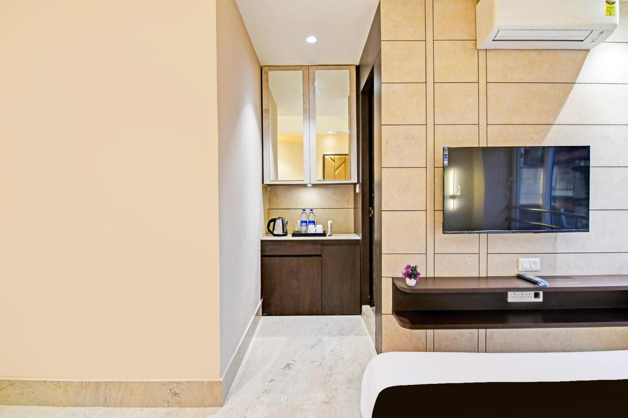 Super Hotel O Samotel Колката Екстериор снимка