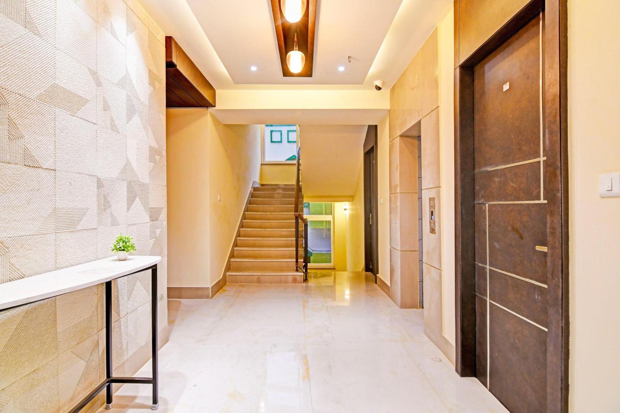 Super Hotel O Samotel Колката Екстериор снимка